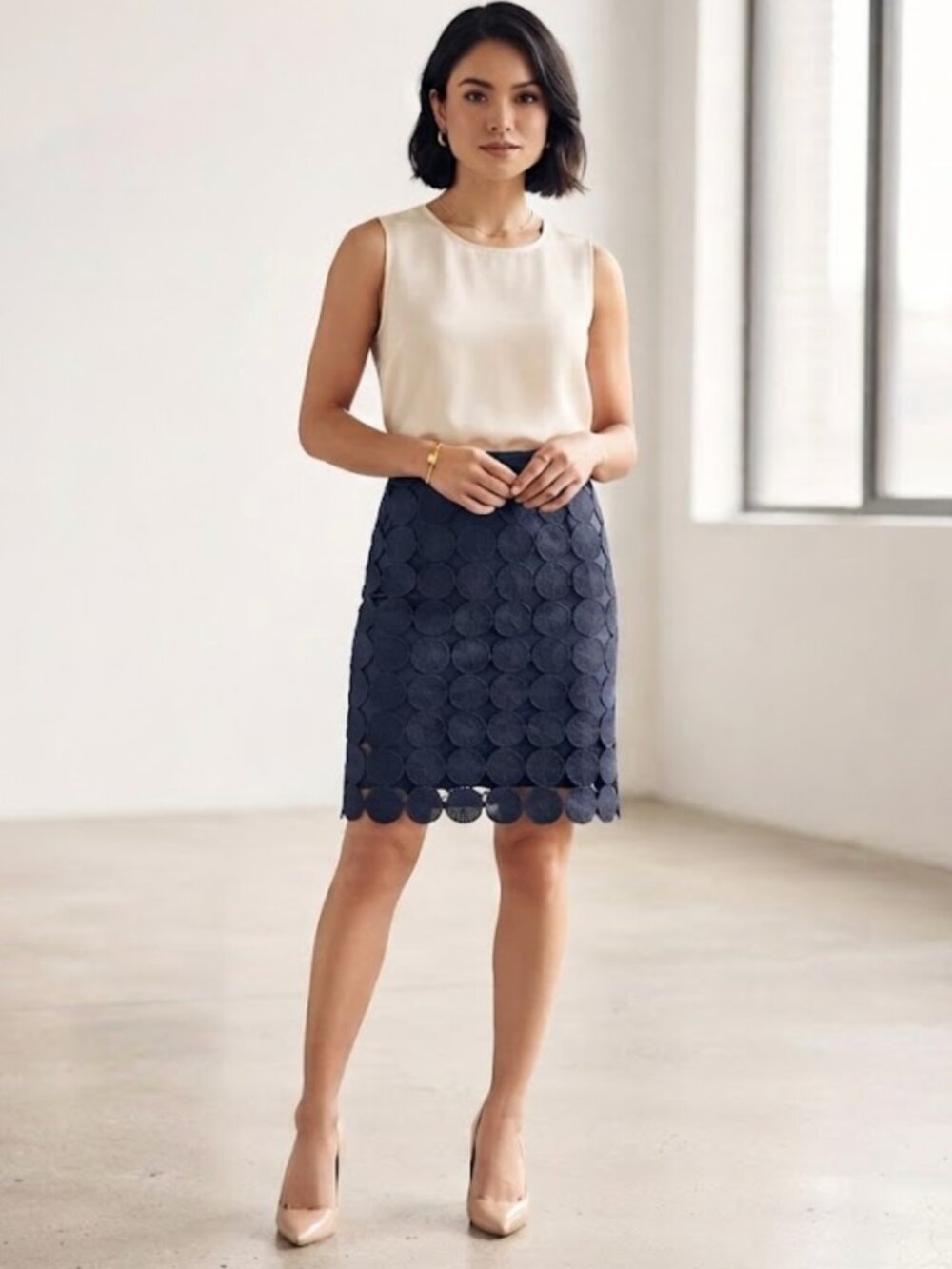 Ann Taylor Petite Navy Blue Circle Lace Cutout Pencil Skirt 0P